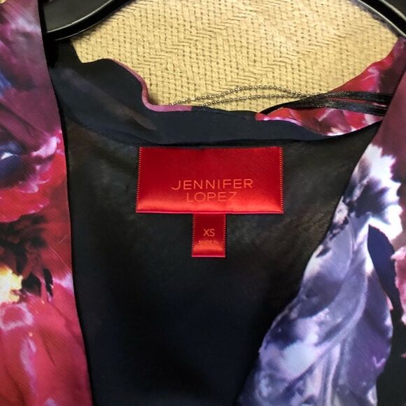 Jennifer Lopez Shirt - Picture 6 of 7